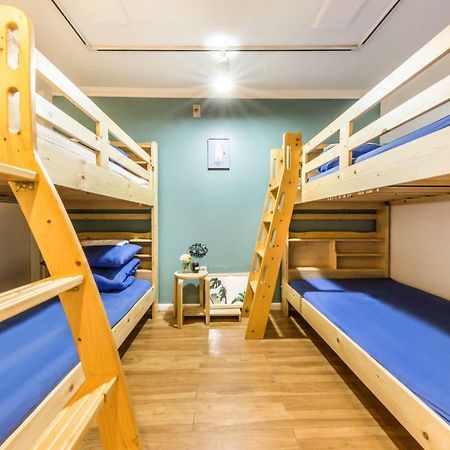 Sinchon Sisters Hostel Seoul Ngoại thất bức ảnh
