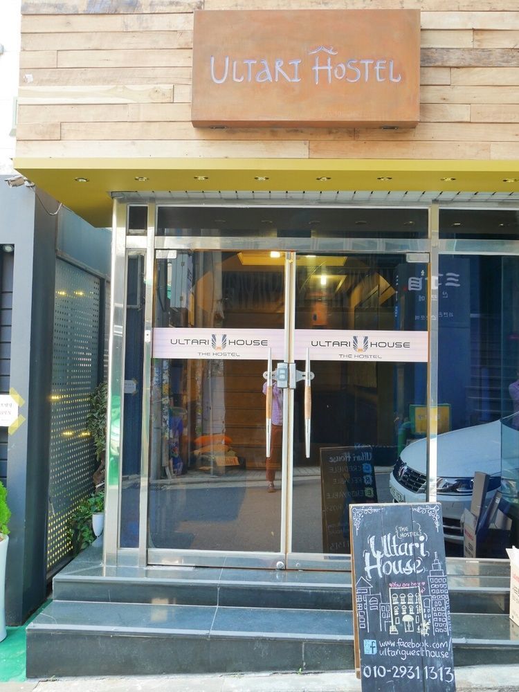 Sinchon Sisters Hostel Seoul Ngoại thất bức ảnh