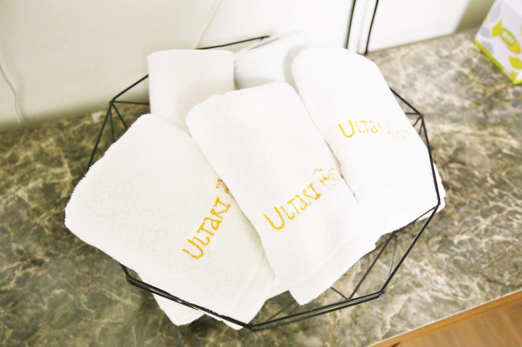 Sinchon Sisters Hostel Seoul Ngoại thất bức ảnh