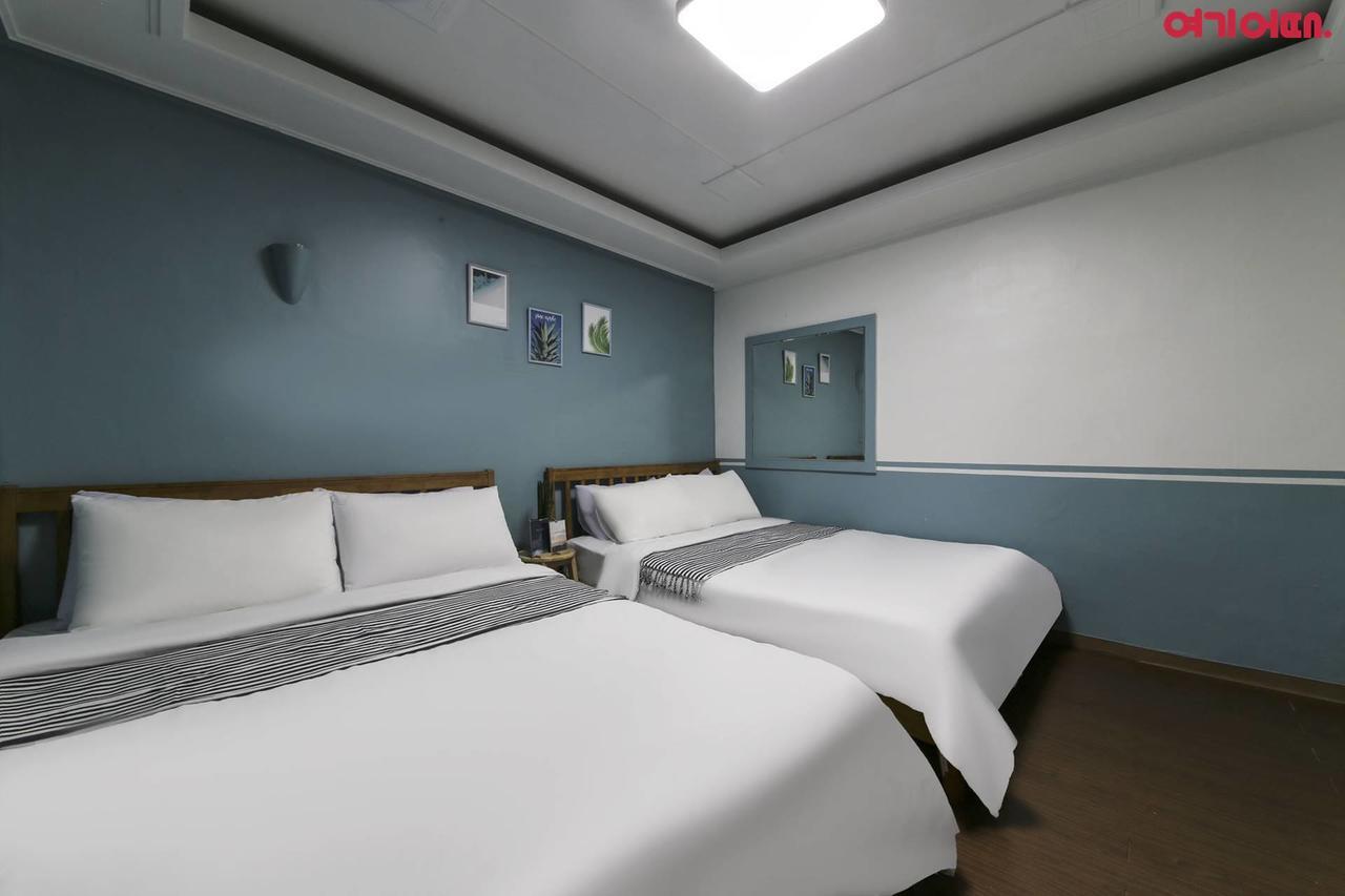 Sinchon Sisters Hostel Seoul Ngoại thất bức ảnh