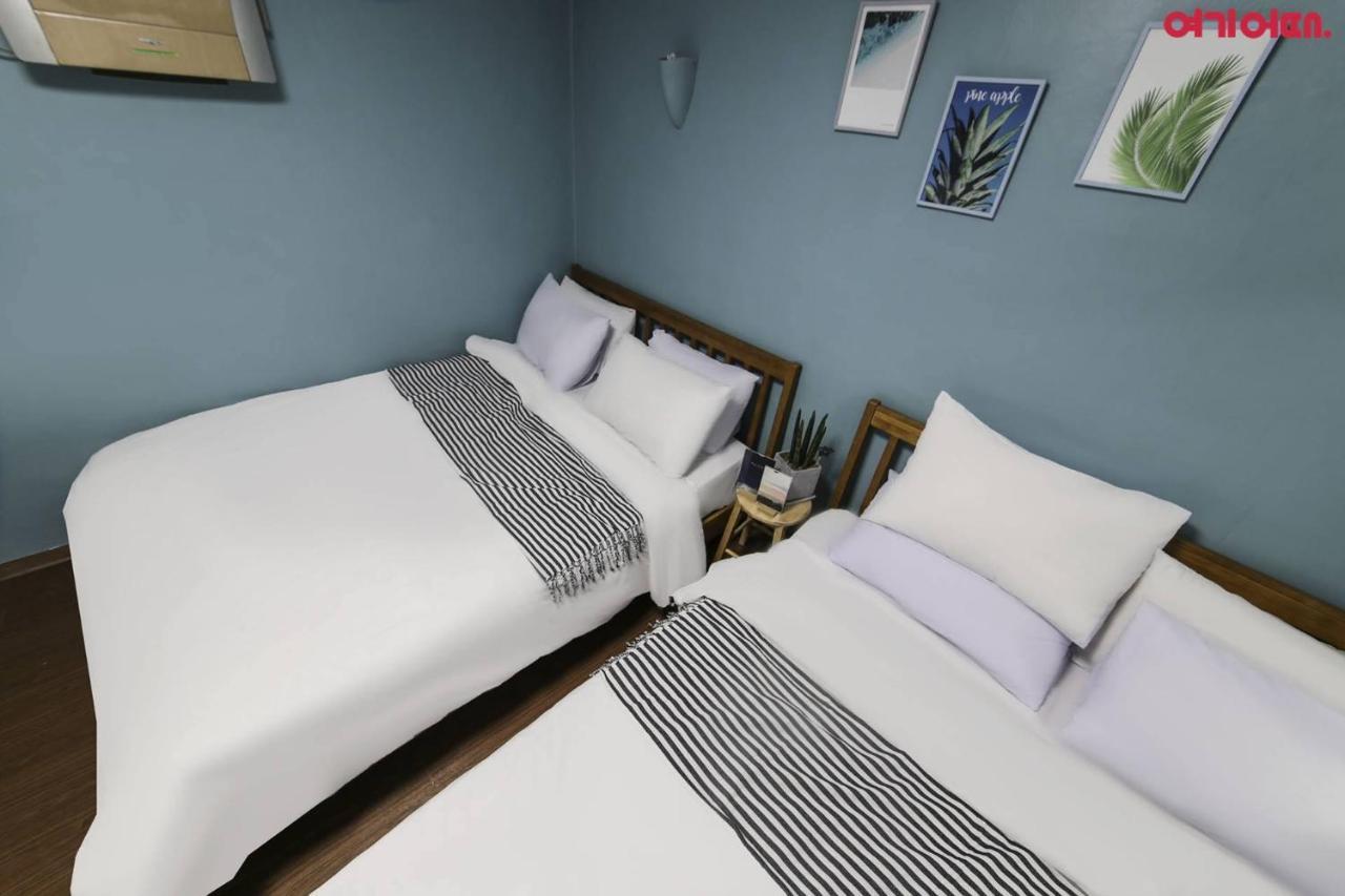 Sinchon Sisters Hostel Seoul Ngoại thất bức ảnh